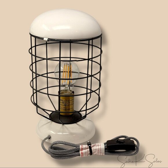 Cage Table Lamp - Hearth & Hand Magnolia - Vintage Lantern‎ Style 2018 - Picture 5 of 10